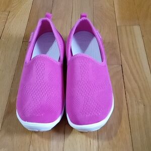 Women's crocs duets busy day xpressmesh skimmer slip on sneaker size 7